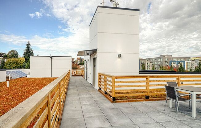 Studio, 1 bath, 311 sqft, $1,315, Unit 316