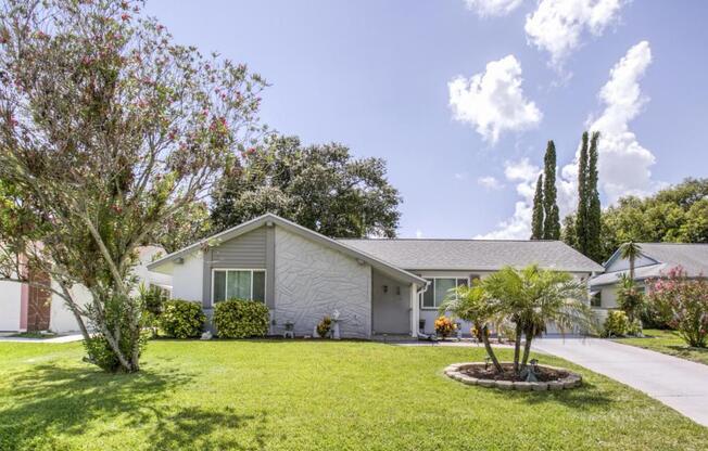 12111 MEADOWBROOK LN