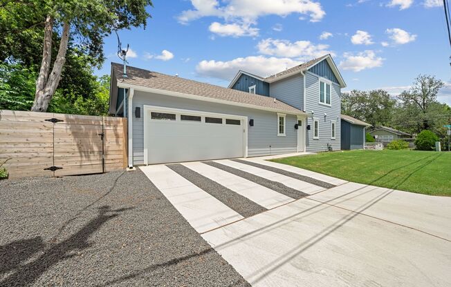 CENTRAL AUSTIN : 6 BD / 4 BA