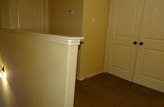 3 beds, 2.5 baths, $1,695
