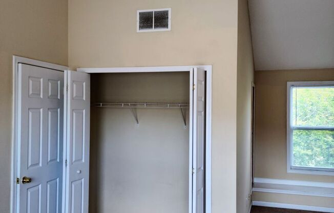 4 beds, 2 baths, 1,200 sqft, $3,280, Unit 2215 #53