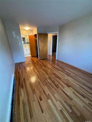 3 beds, 2 baths, $3,200