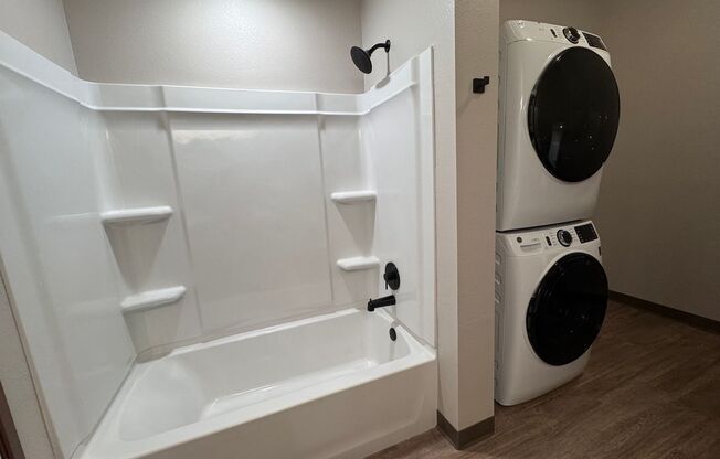 Studio, 1 bath, 416 sqft, $1,225, Unit 102