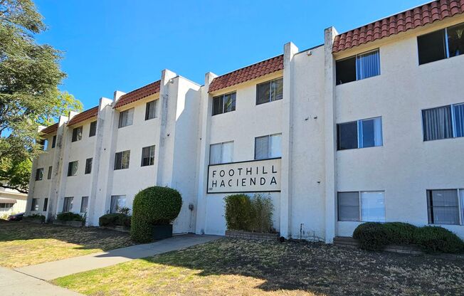 0020 190 California Blv