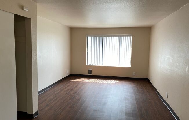 1 bed, 1 bath, 600 sqft, $1,695, Unit 524