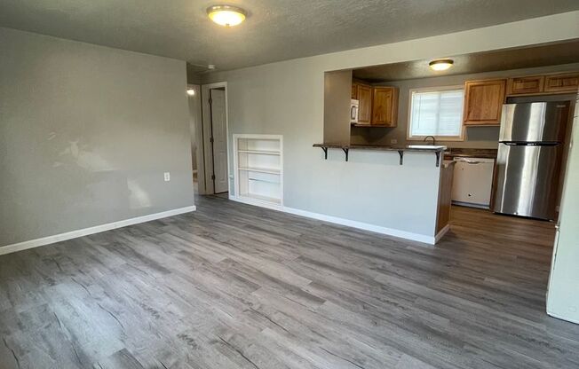 2 beds, 1 bath, 732 sqft, $1,495