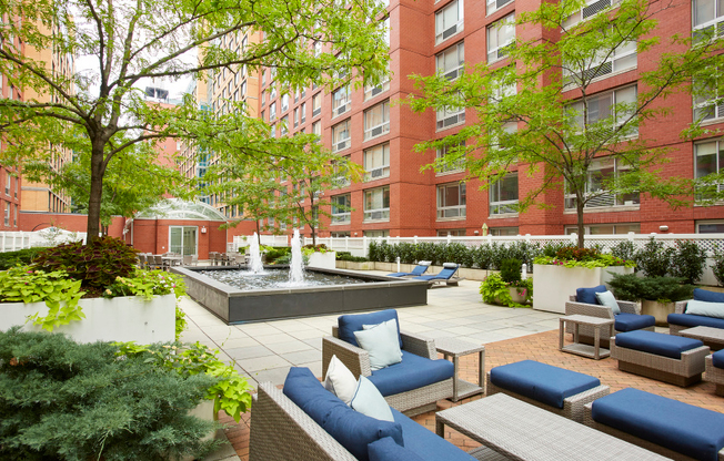 555 W 23 ST