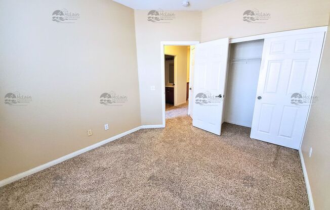 Fantastic Town home off of 76 with A/C.