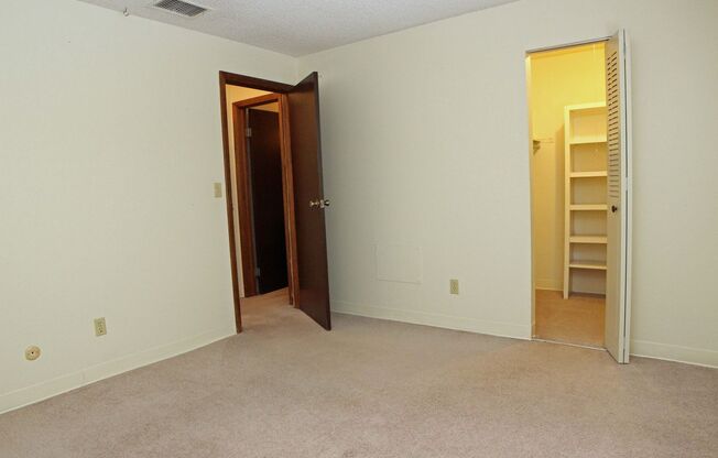 1 bed, 1 bath, $1,295, Unit # I 206