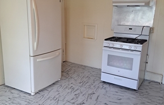 2 beds, 1 bath, 1,293 sqft, $1,900, Unit 2