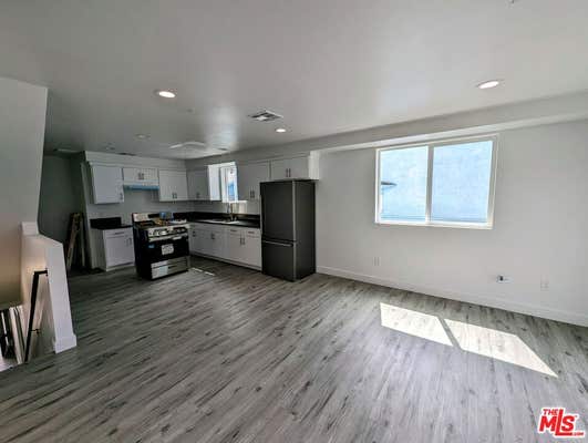 753 1/2 E ADAMS BLVD
