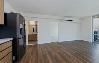 2 beds, 2 baths, $4,500, Unit #2807