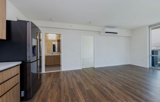 2 beds, 2 baths, $4,500, Unit #2807