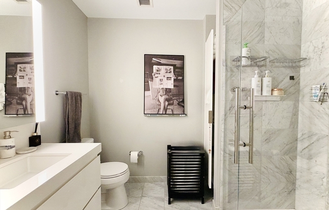 1 bed, 1 bath, 646 sqft, $5,300, Unit 1719