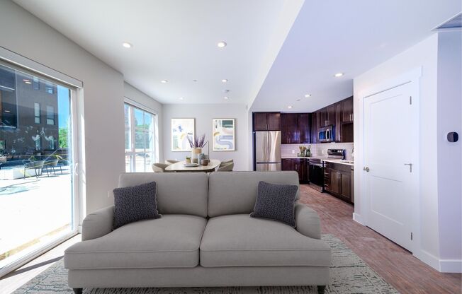 1 bed, 1 bath, 803 sqft, $1,695, Unit 110 W Beall #502