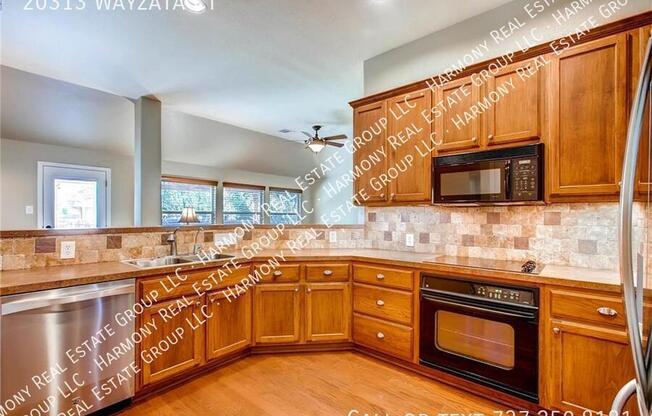 20313 WAYZATA CT