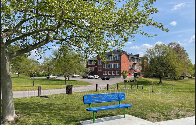 2415 Ballentine Blvd.