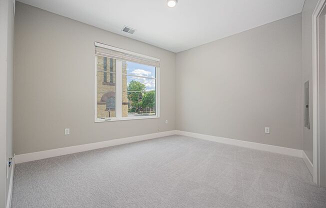 1 bed, 1 bath, 700 sqft, $1,195, Unit 410