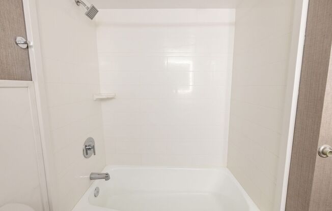 2 beds, 3 baths, 950 sqft, $1,206, Unit 417