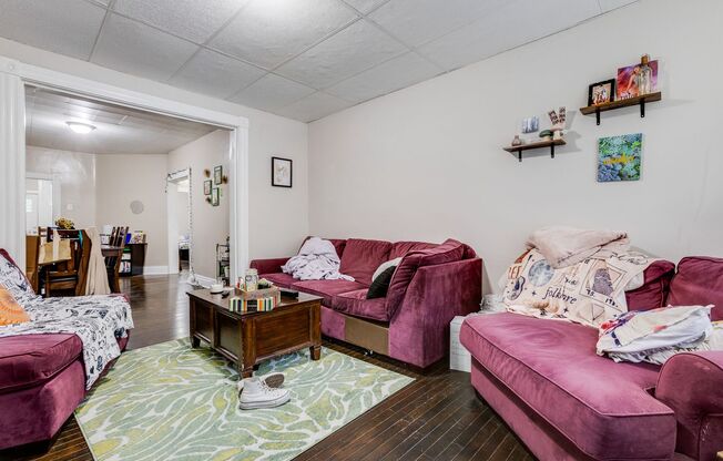 24 - 406 Kingsboro