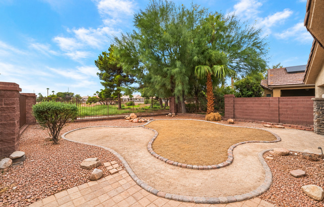 3 beds, 2 baths, $2,000