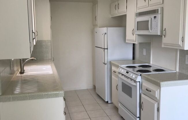 La Canada Townhome Quiet Community 2 Bedroom