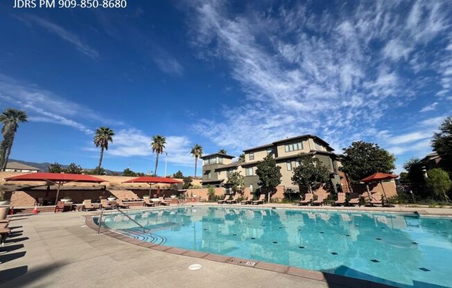 3 beds, 3.5 baths, $3,095, Unit UNIT 6