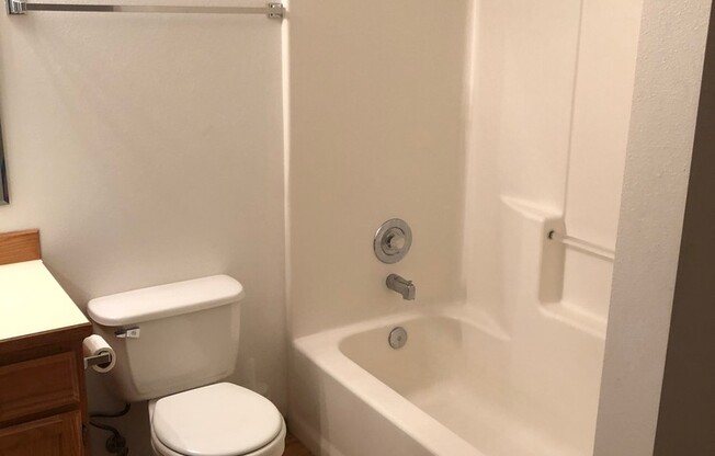 2 beds, 2 baths, 1,250 sqft, $1,995, Unit 2262