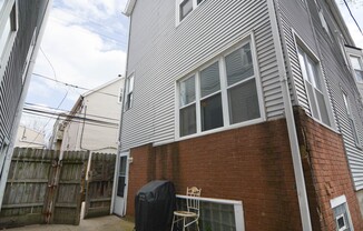1415 Henderson St CH1