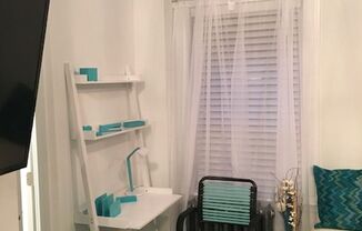 Studio, 1 bath, $2,100