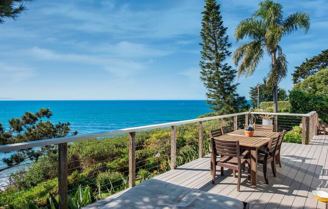 Stunning Mesa Oceanfront Home with Breathtaking Views!