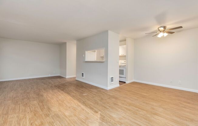 2 beds, 1 bath, 970 sqft, $2,395, Unit 009