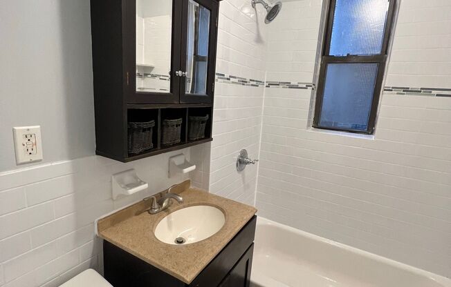 114-Glenwood Hill, LLC