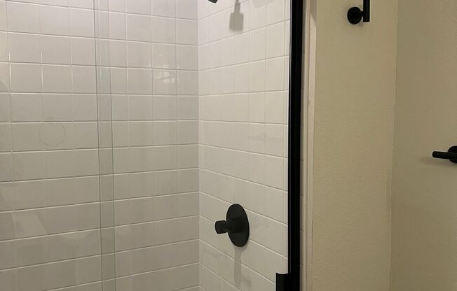 Studio, 1 bath, 166 sqft, $1,600, Unit 102