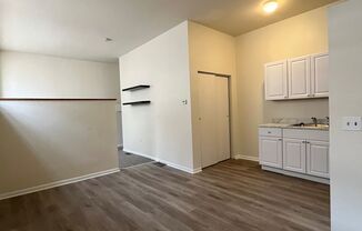 1 bed, 1 bath, $1,095, Unit 2