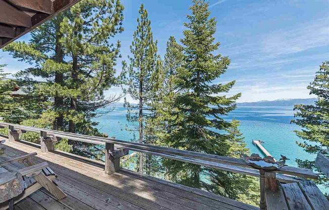 Beautiful west shore lakefront home in Tahoma