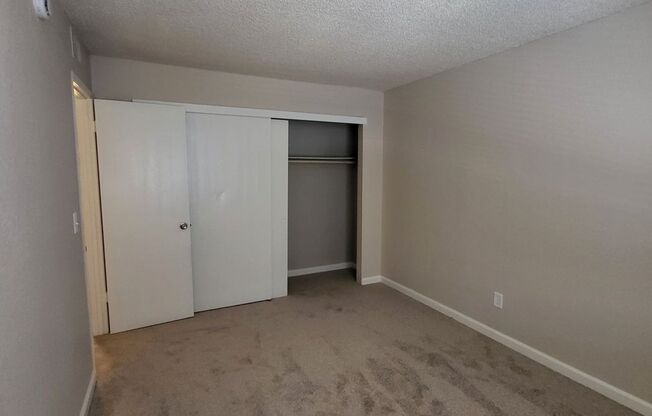 2 beds, 1 bath, $1,550, Unit 18
