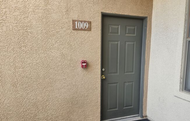 2 beds, 2 baths, $1,400, Unit Unit #1009