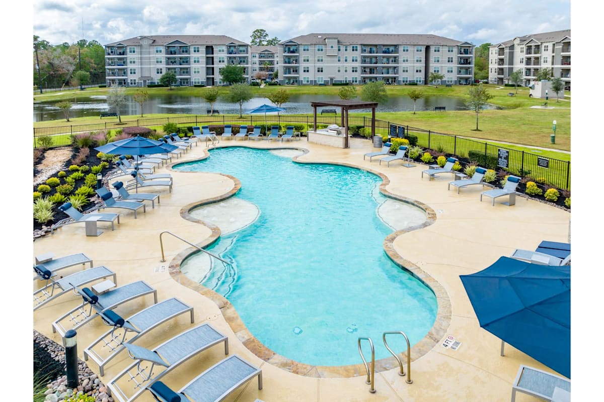 Luxury Magnolia Apartments Near Houston