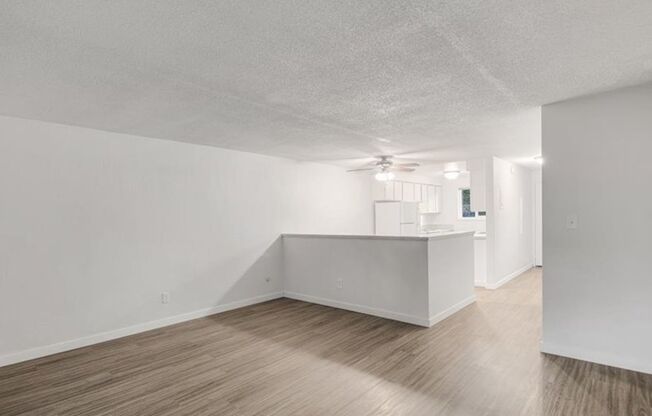 2 beds, 1.5 baths, 1,100 sqft, $1,695, Unit 9