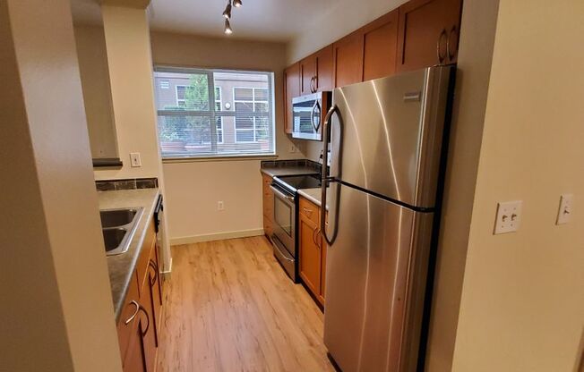 Downtown Bellevue 2 bed, 2 bath with Updates, In Unit Laundry and Garage Parking
