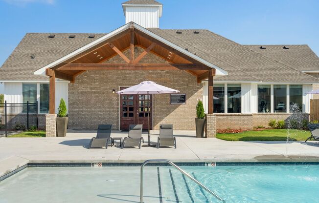 3 beds, 2 baths, 1,304 sqft, $1,829, Unit 568
