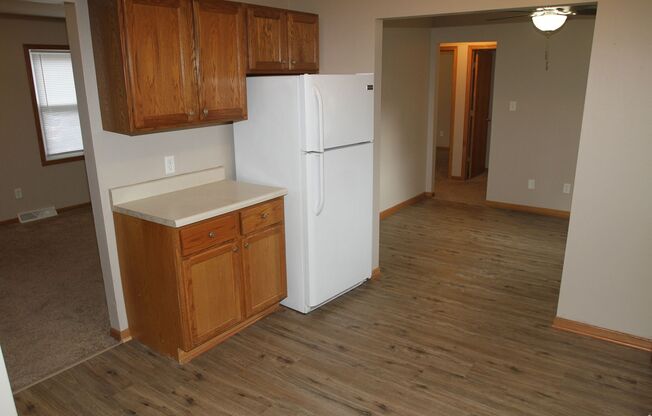 3 beds, 2 baths, $1,675