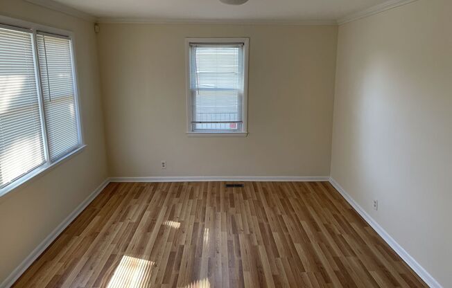 Charming Three-Bedroom Home in Cedmont!