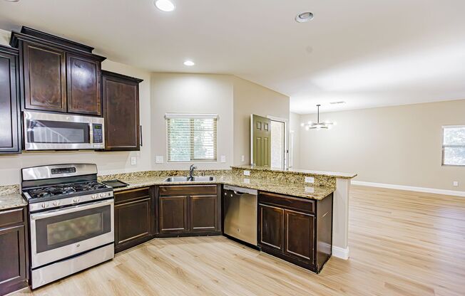 3 beds, 3 baths, $2,200
