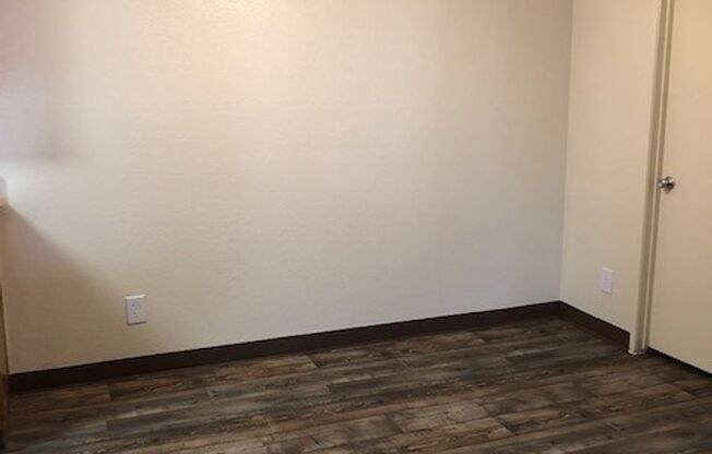 1 bed, 1 bath, $1,965, Unit 56