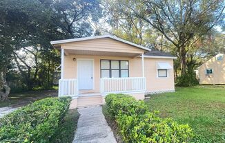 2 BR 1 BA   COTTAGE HOME    Westwood Park