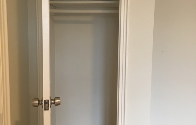 1 bed, 1 bath, 700 sqft, $1,750, Unit 203