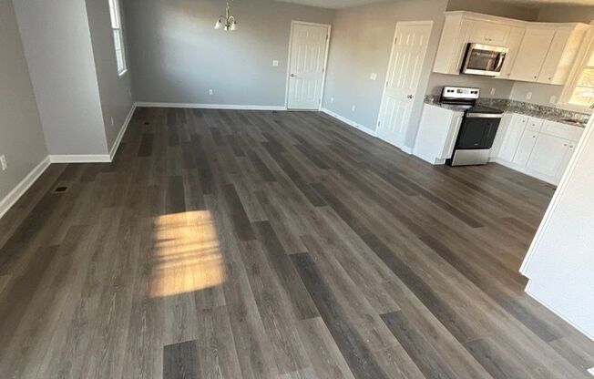 Ranch Style, Two Bedroom House in Donelson!