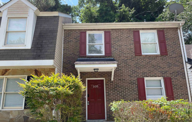 Affordable 2 Bedroom, 2.5 Bath in Prime Stockbridge Location!!